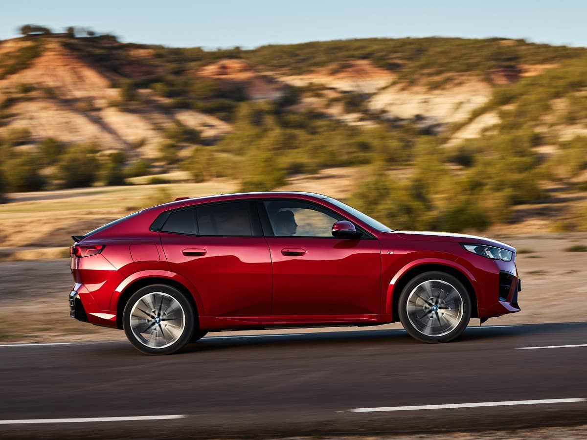 Hyundai-Custin-Launch
