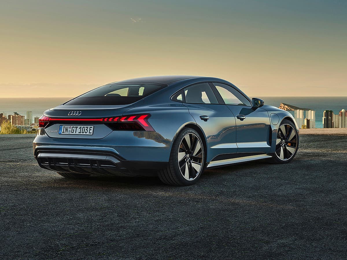 Hyundai-Custin-Launch