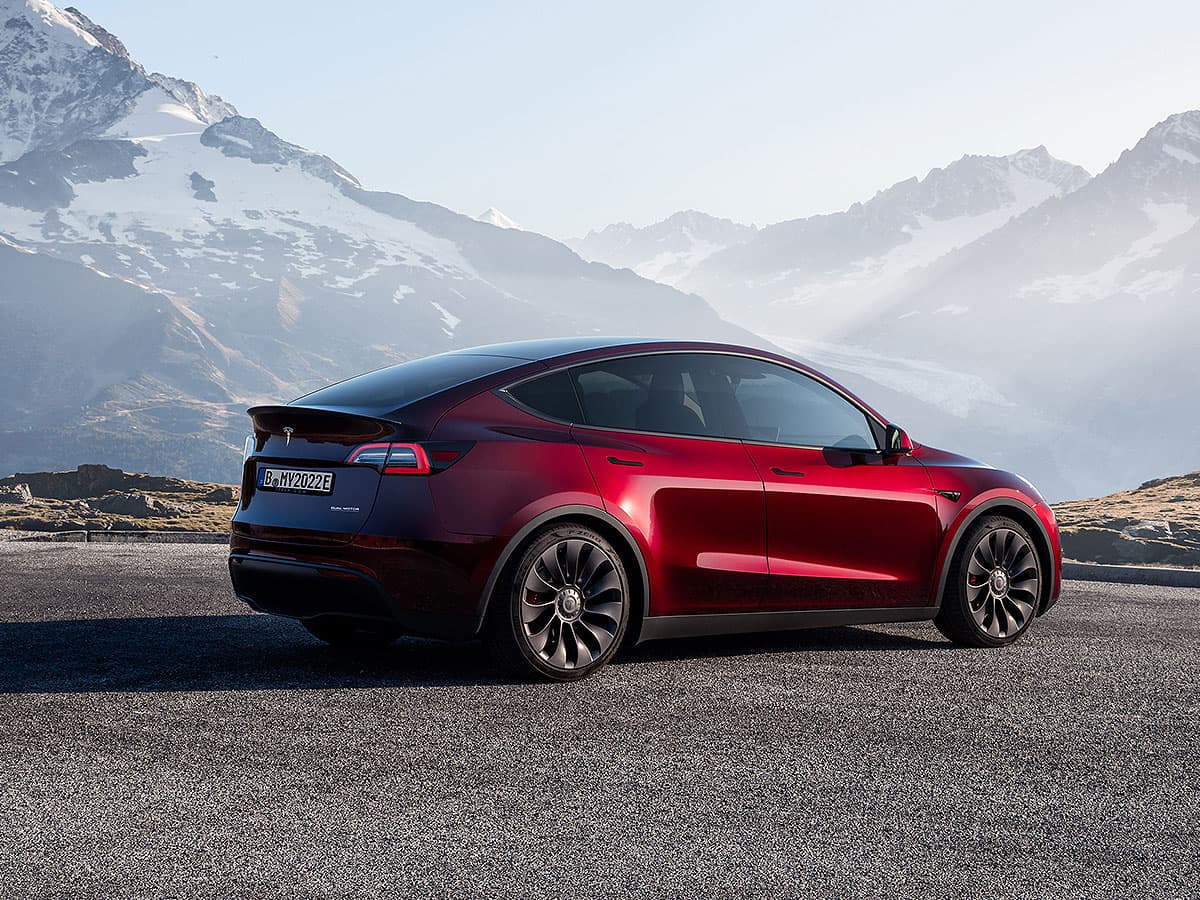 Hyundai-Custin-Launch
