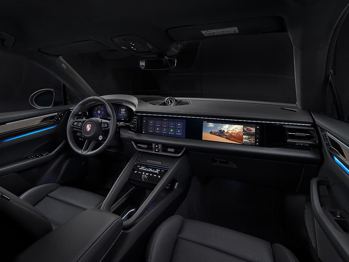 Hyundai-Custin-Launch