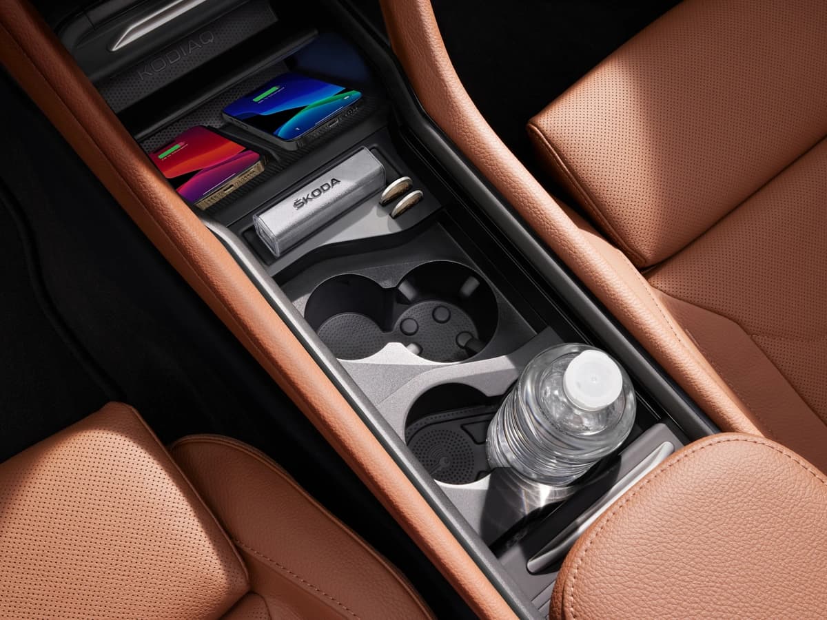 Hyundai-Custin-Launch