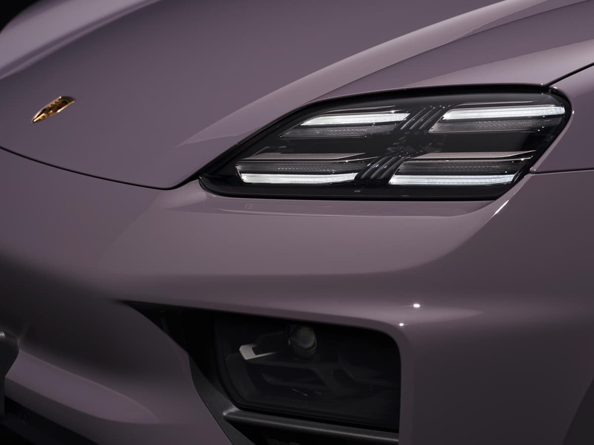 Hyundai-Custin-Launch