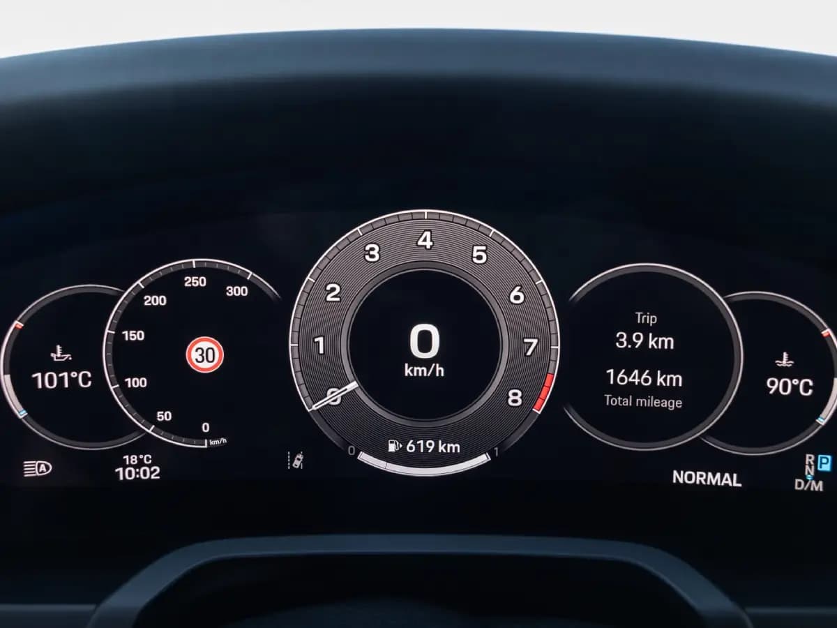Hyundai-Custin-Launch