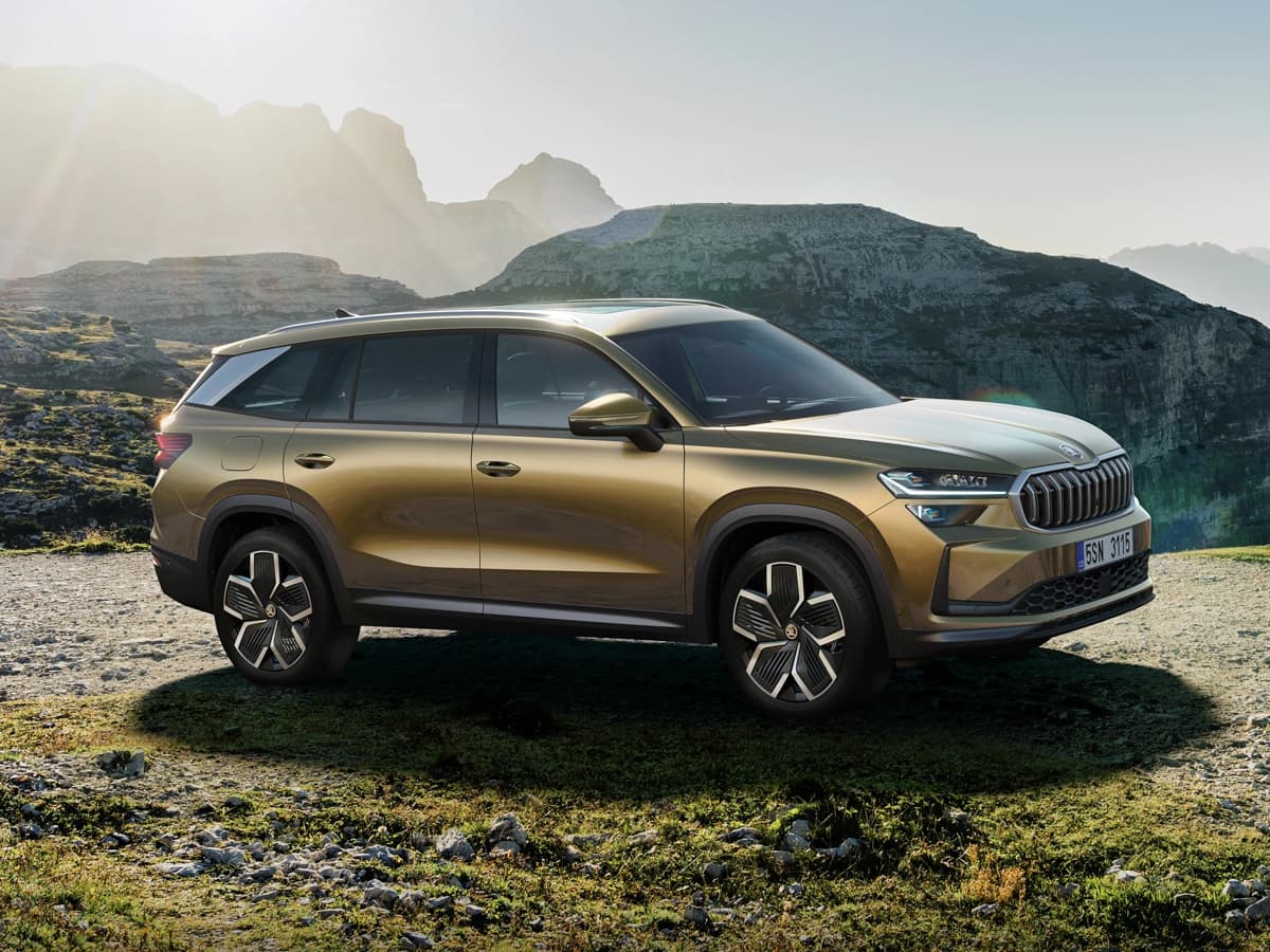 Hyundai-Custin-Launch