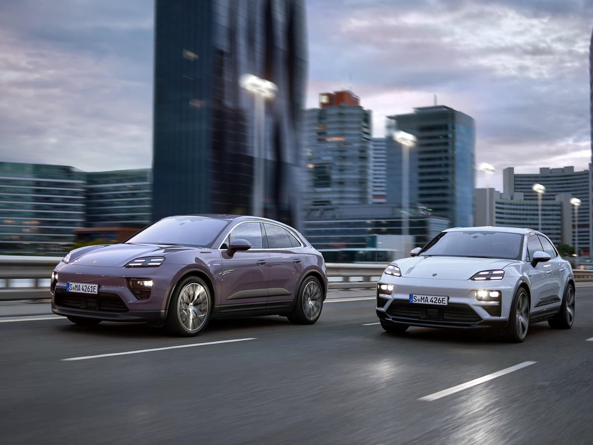 Hyundai-Custin-Launch