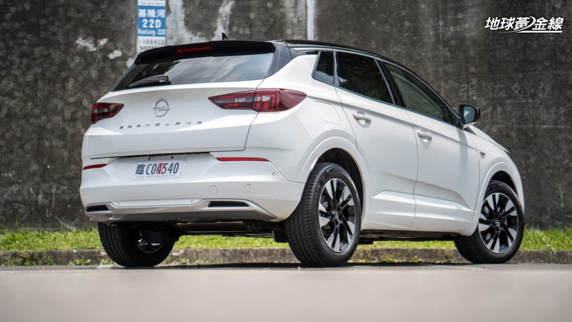 Hyundai-Custin-Launch