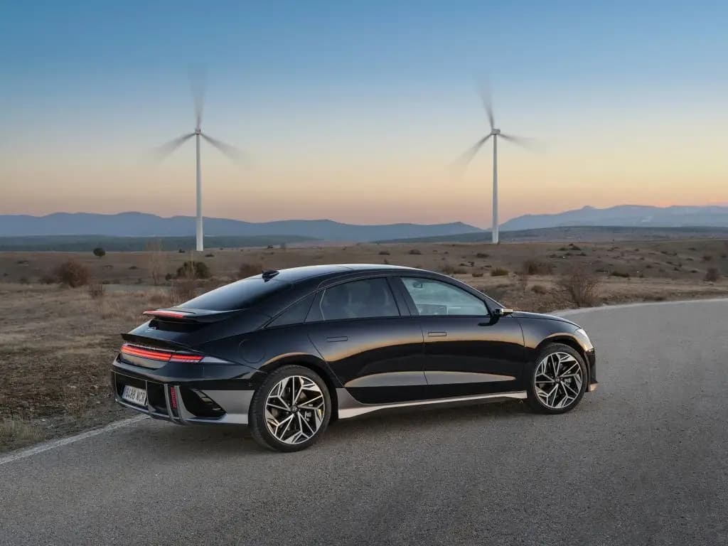 Hyundai-Custin-Launch