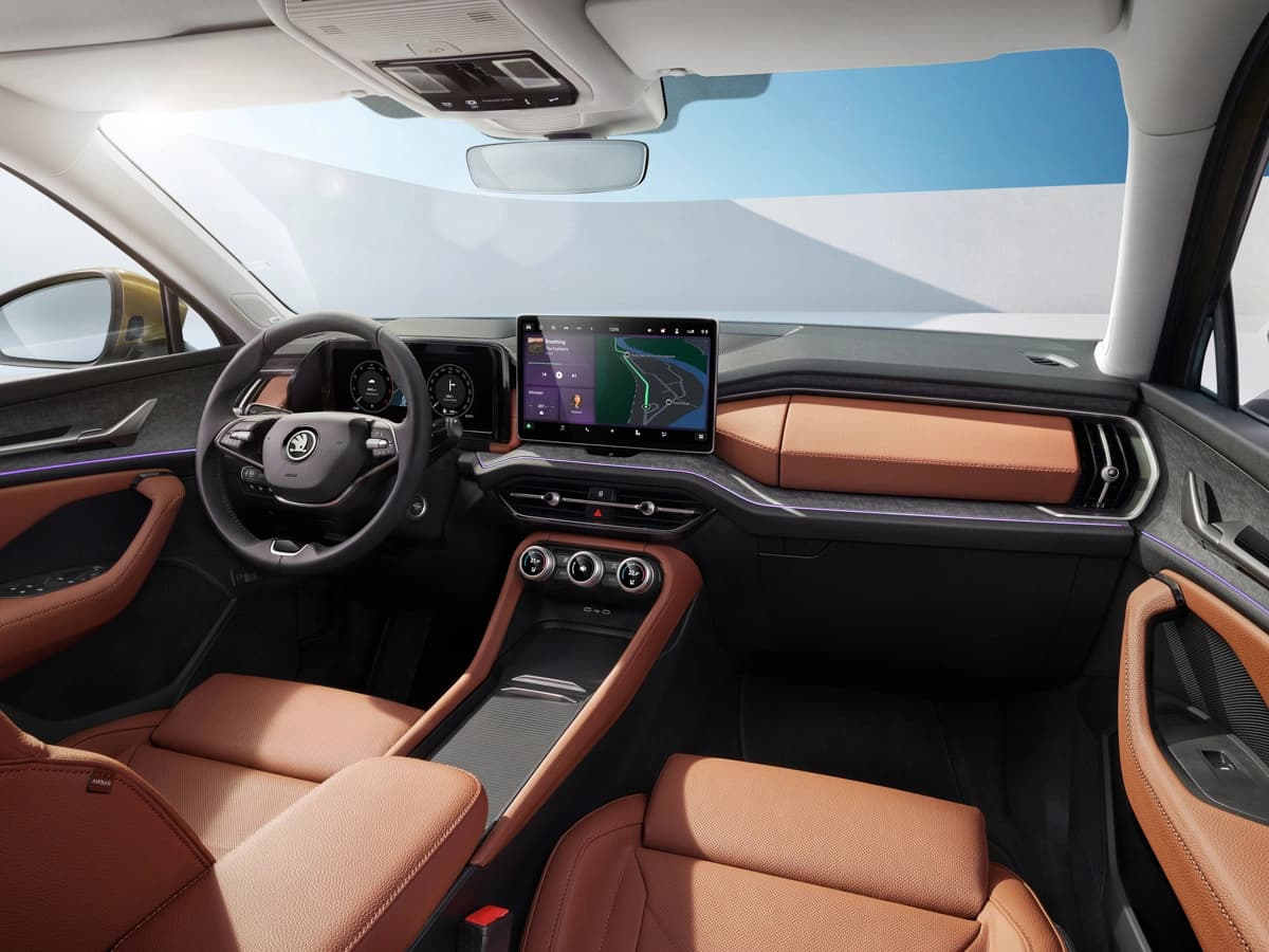 Hyundai-Custin-Launch