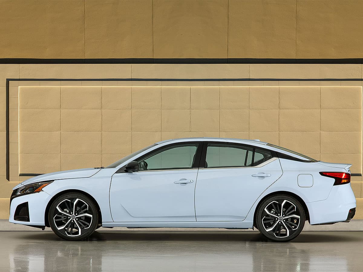 Hyundai-Custin-Launch