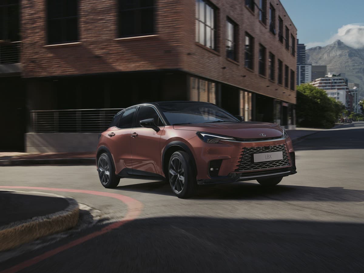 Hyundai-Custin-Launch
