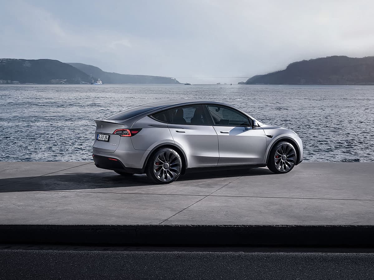 Hyundai-Custin-Launch