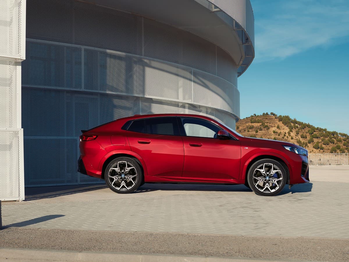 Hyundai-Custin-Launch