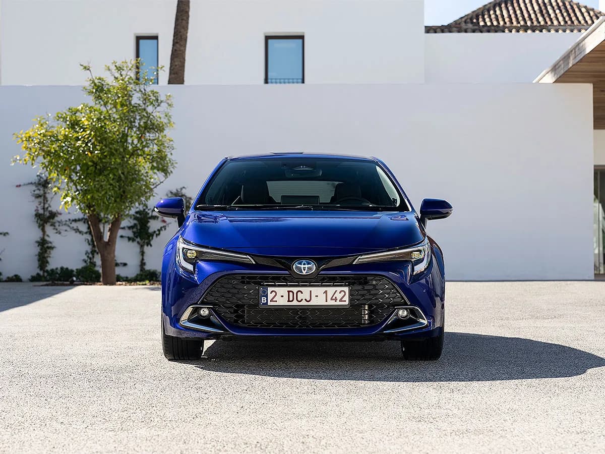 Hyundai-Custin-Launch