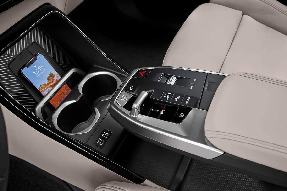 Hyundai-Custin-Launch