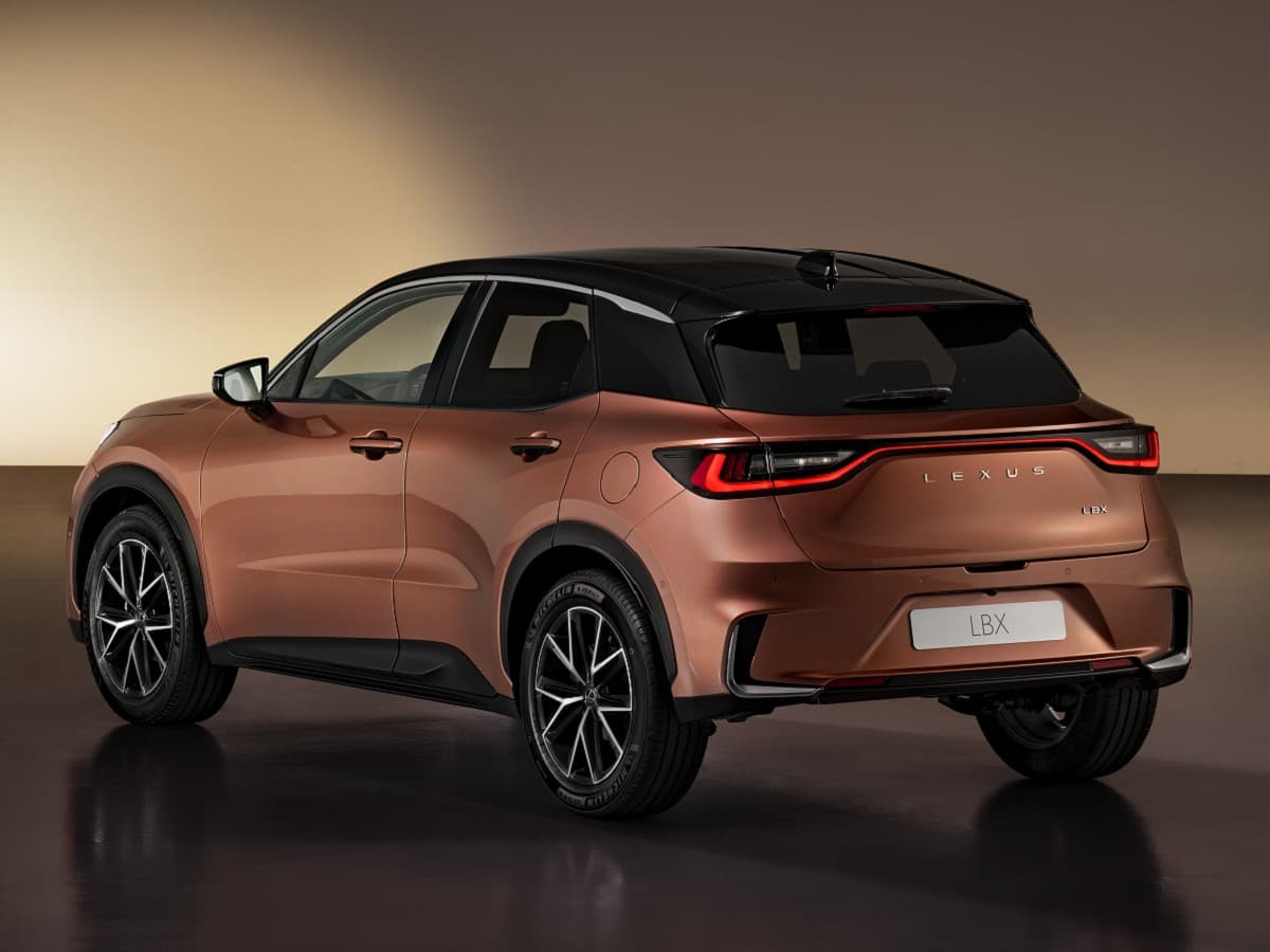 Hyundai-Custin-Launch