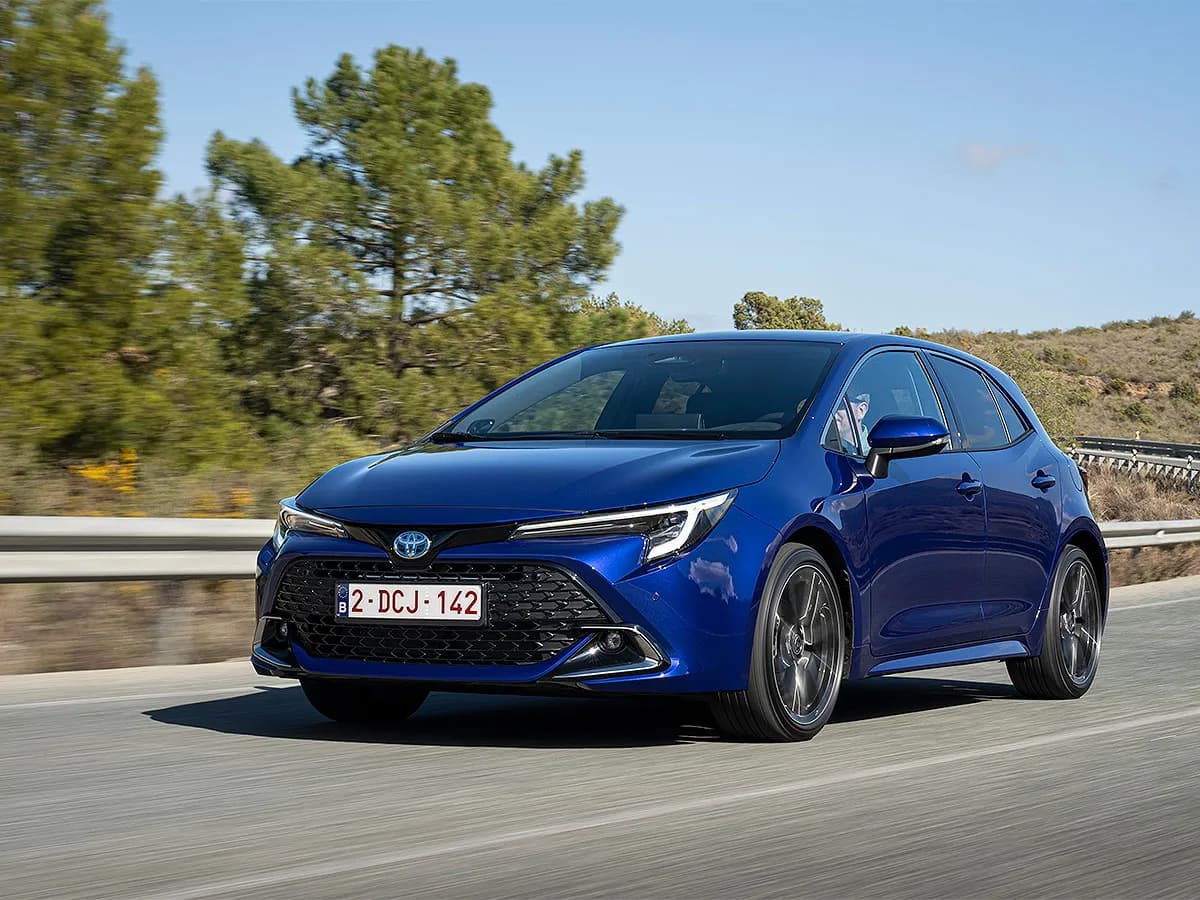 Hyundai-Custin-Launch