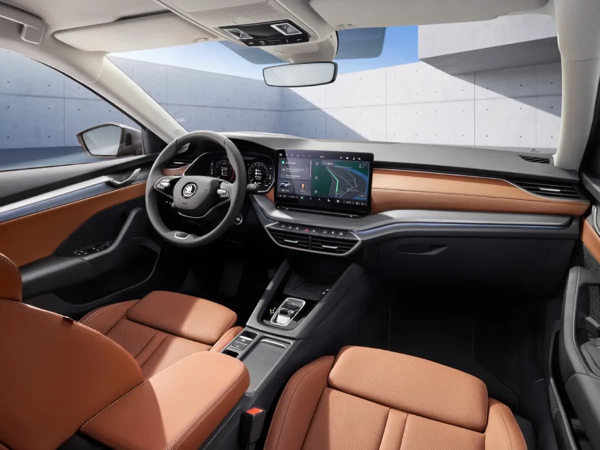 Hyundai-Custin-Launch