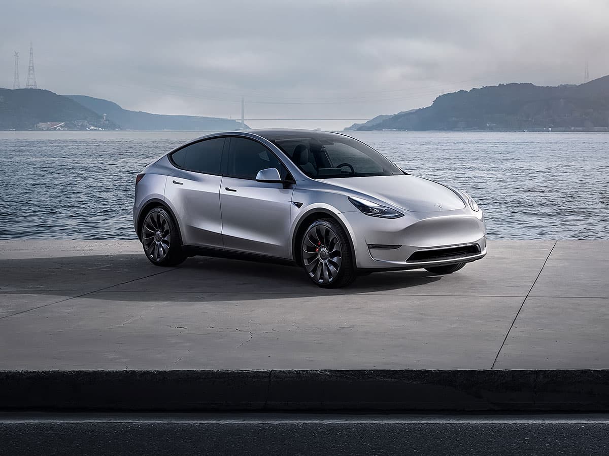 2023 Tesla Model Y Long Range/Performance